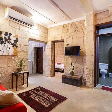 Вилла Brg34 - Historical Vittoriosa Townhouse Экстерьер фото