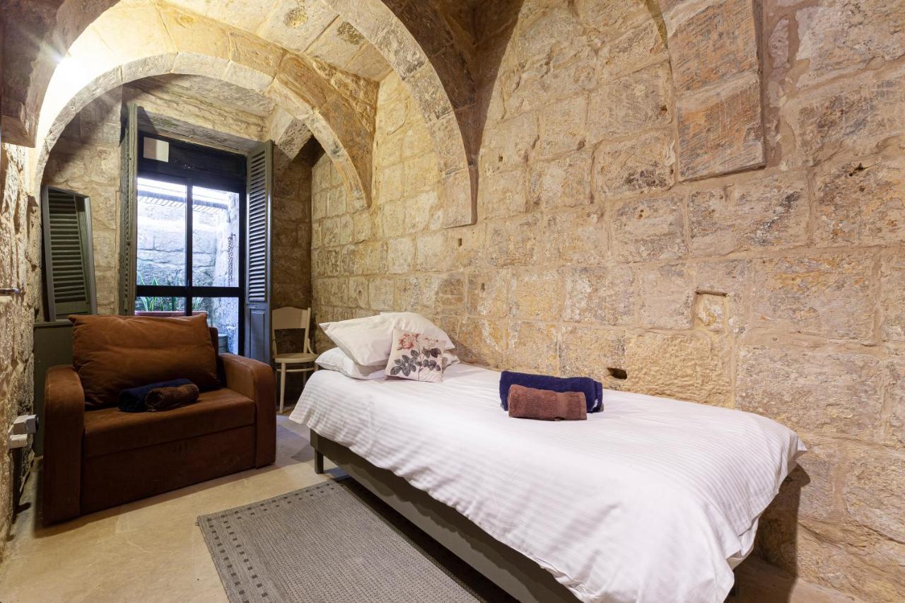 Вилла Brg34 - Historical Vittoriosa Townhouse Экстерьер фото